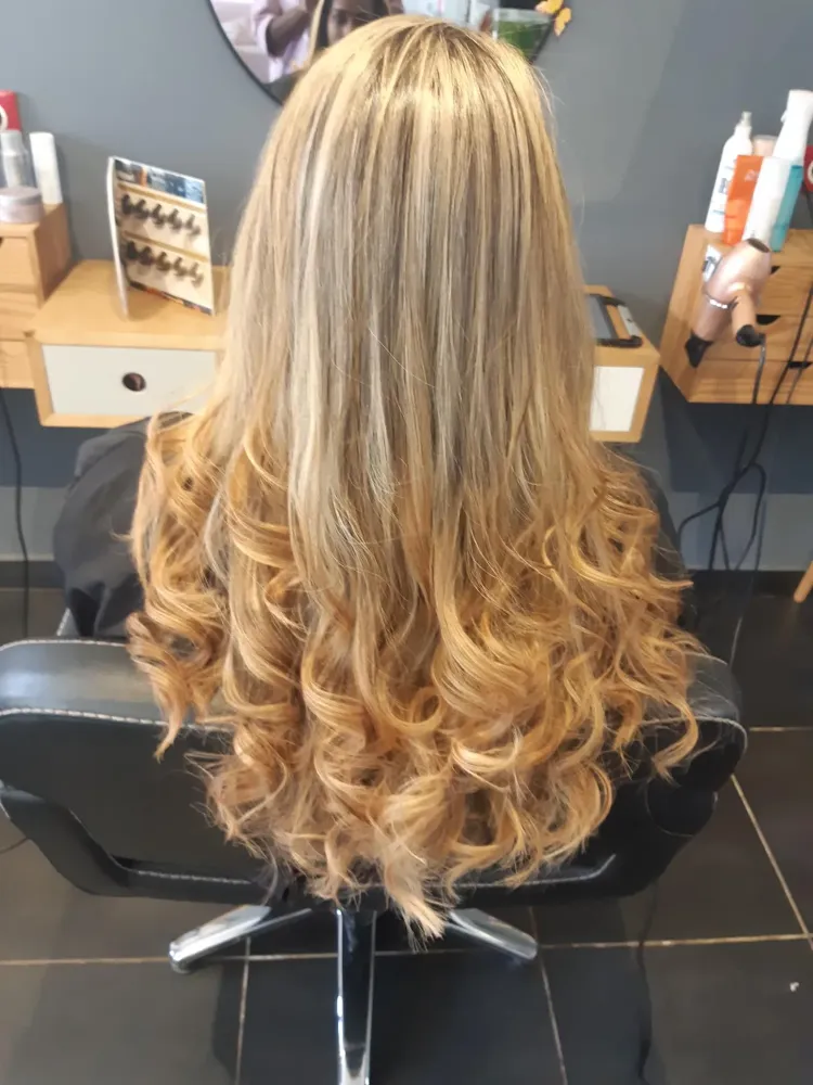 Coiffeur dame à Saint-André